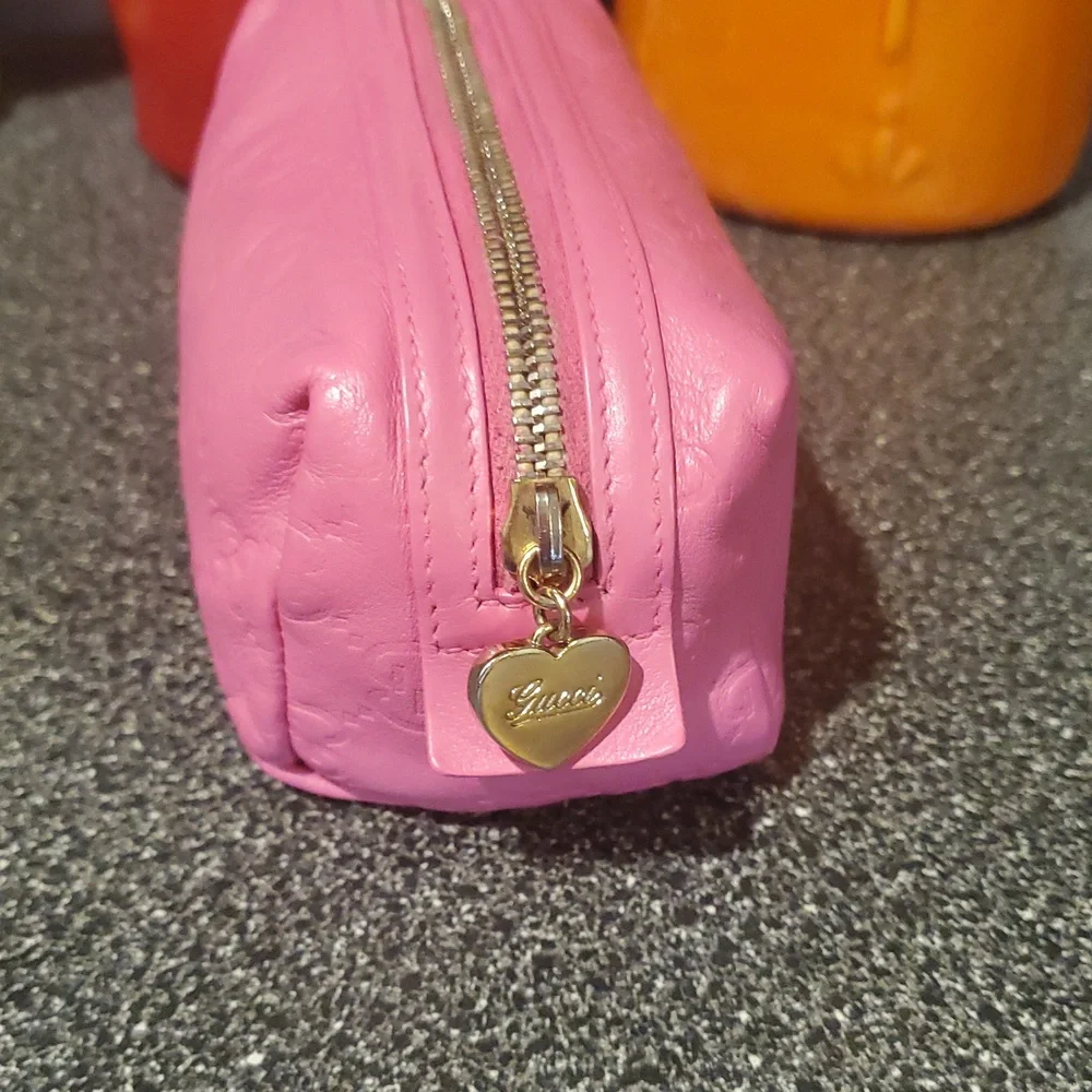 Gucci Momogram Bag Pouch - Picture 5 of 15